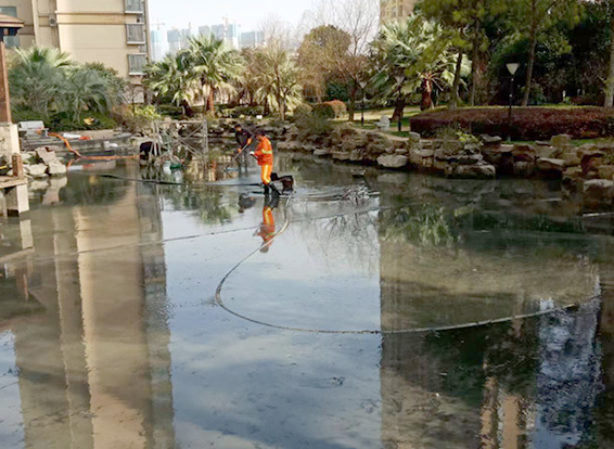 金华景观池淤泥清理